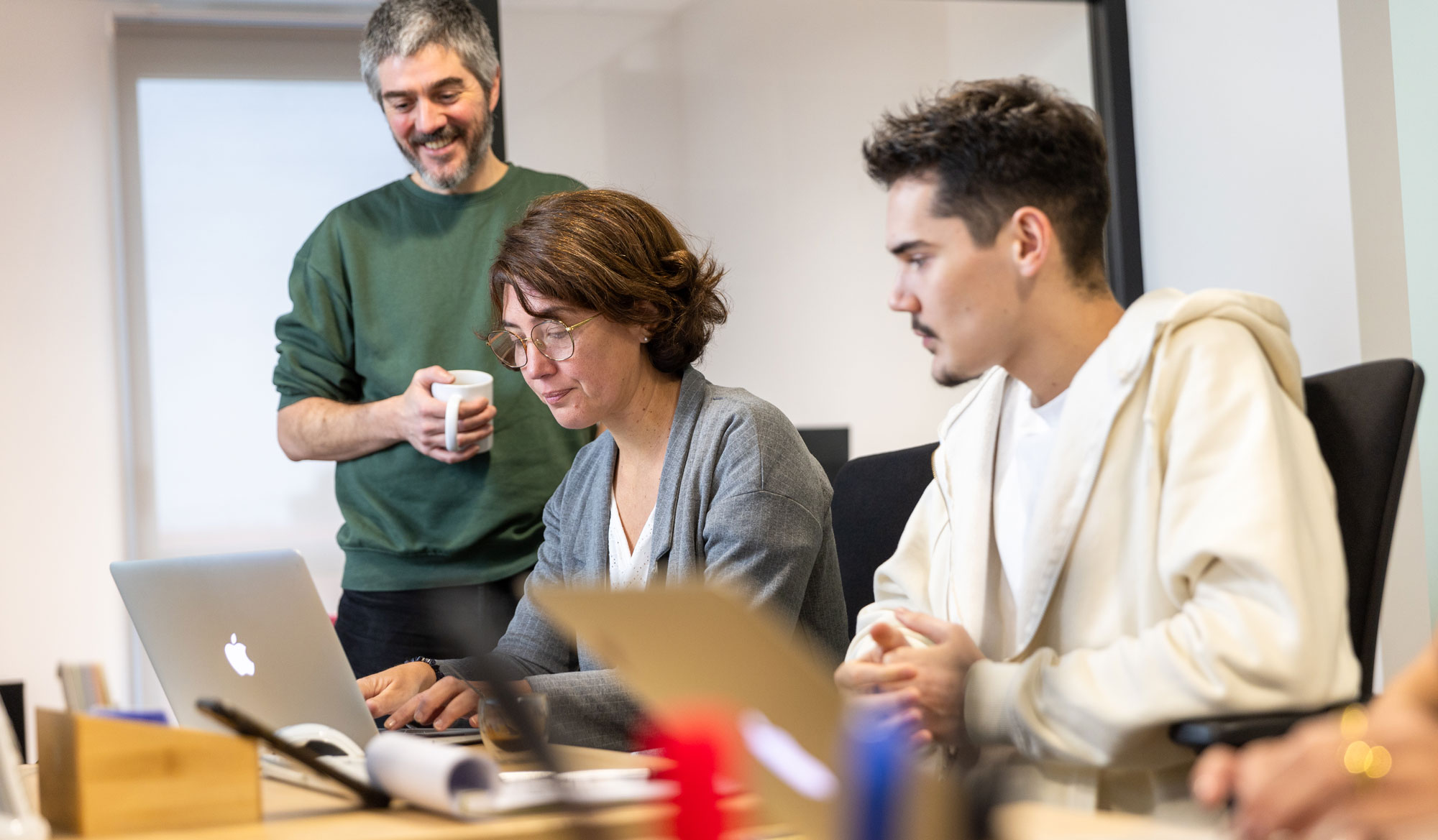 travail en équipe à l'agence BICOM